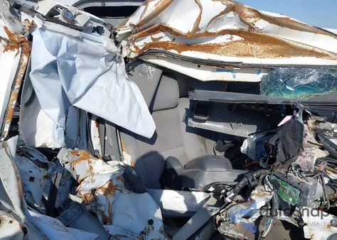 2014 Toyota Tacoma z USA, uszkodzony, nr VIN 5TFNX4CN5EX039228